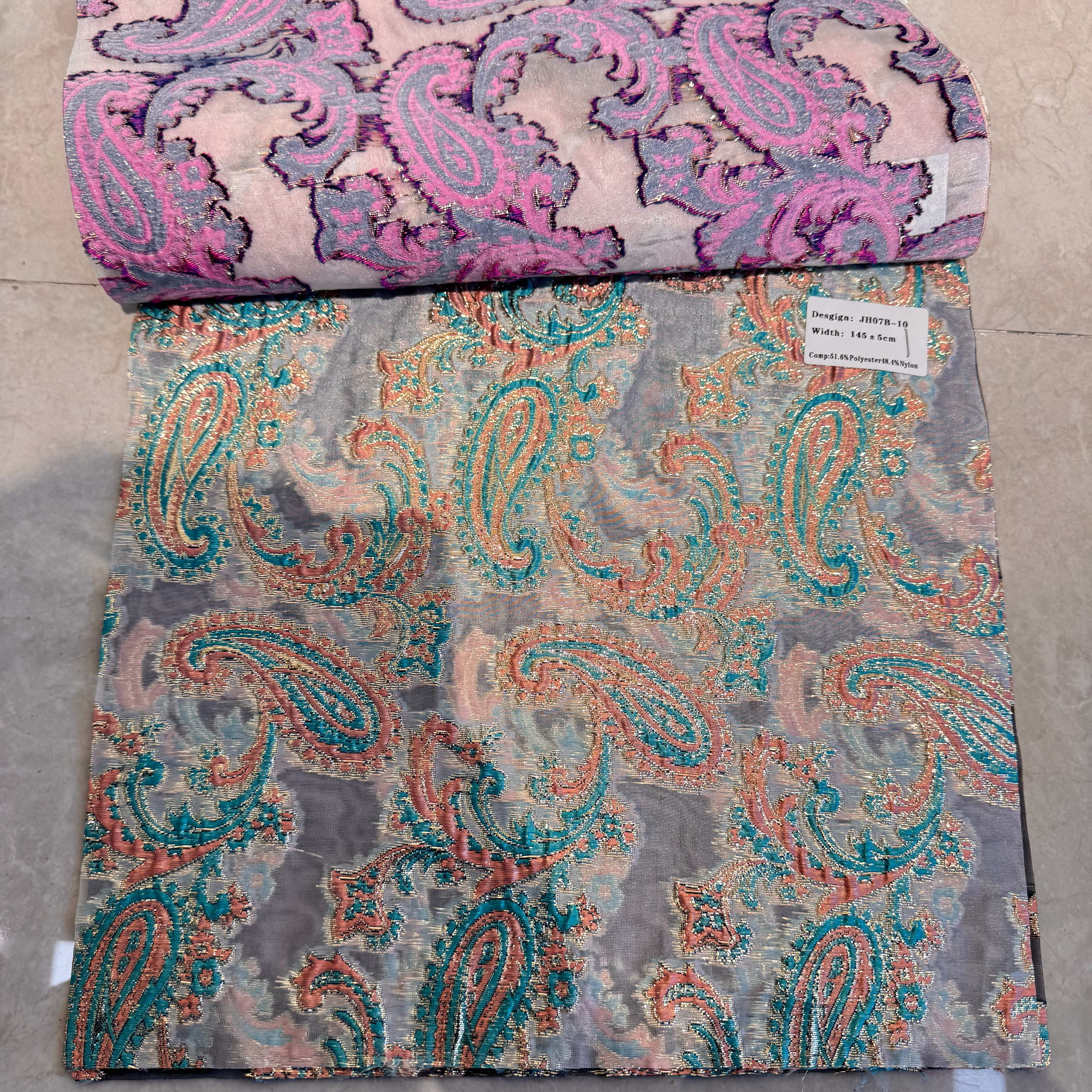 新品腰果花亮片蕾丝面料婚纱礼服演出服服装DIY珠片绣面料外贸轻奢高级感跨境美式复古桌布家用防水防油盖布欧式客厅餐桌布详情10