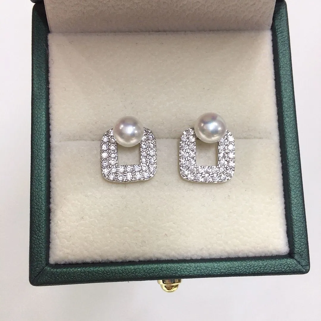 Pearl earrings with a niche and light luxury style, new design, high-quality freshwater pearl micro-inlaid zircon geometric square pearl necklace jewelry necklace detail image 2