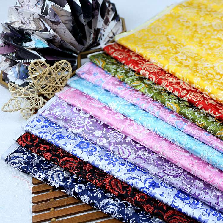 Wholesale of brocade fabric, ancient costumes, Hanfu, gold-mouthed sachets, cheongsams, Tang suits, ethnic-style clothing, jacquard silk fabric Specification image