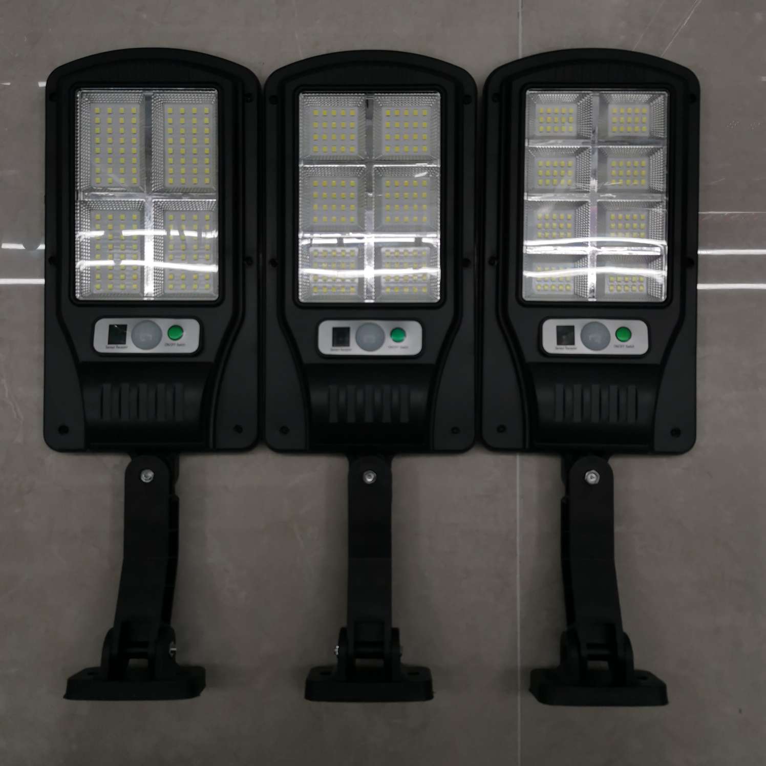 跨境厂家直销太阳能感应COB灯户外庭院壁灯led衣柜灯防水照明路灯