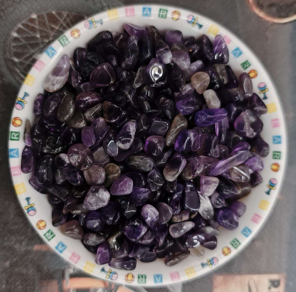 天然水晶原石 紫黄晶粉晶白水晶 多彩矿石标本 桌面摆件白底实物图