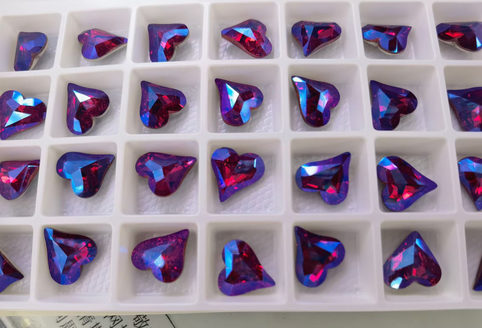 工艺品礼品水晶工艺品水晶小摆件晶莹剔透手工制作装饰品香味蜡烛摆件水晶球扩香石白底实物图