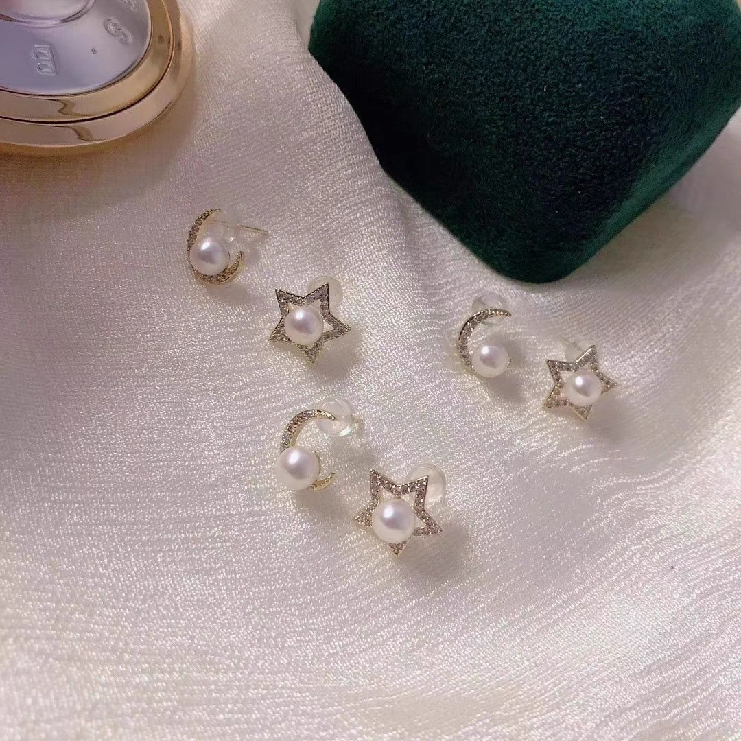 镀金星星月亮不对称耳环轻奢风镶满锆石天然淡水珍珠耳钉珍珠项链首饰项链