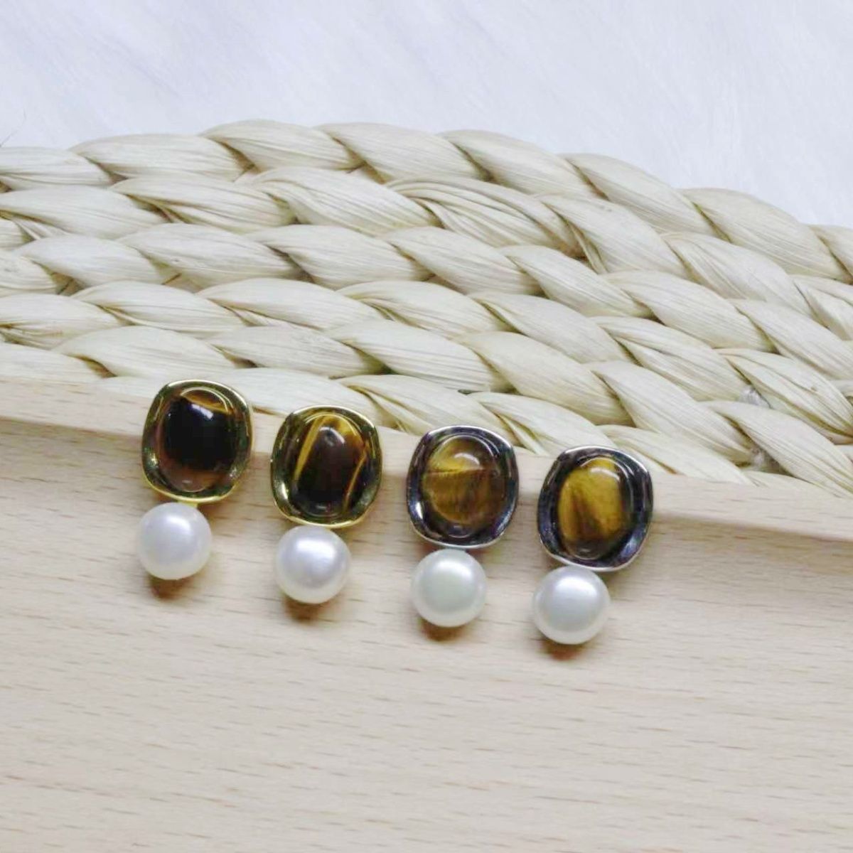 淡水珍珠复古虎眼石珍珠耳钉女复古港风高级小众新款精致小巧耳环珍珠项链首饰项链详情图2