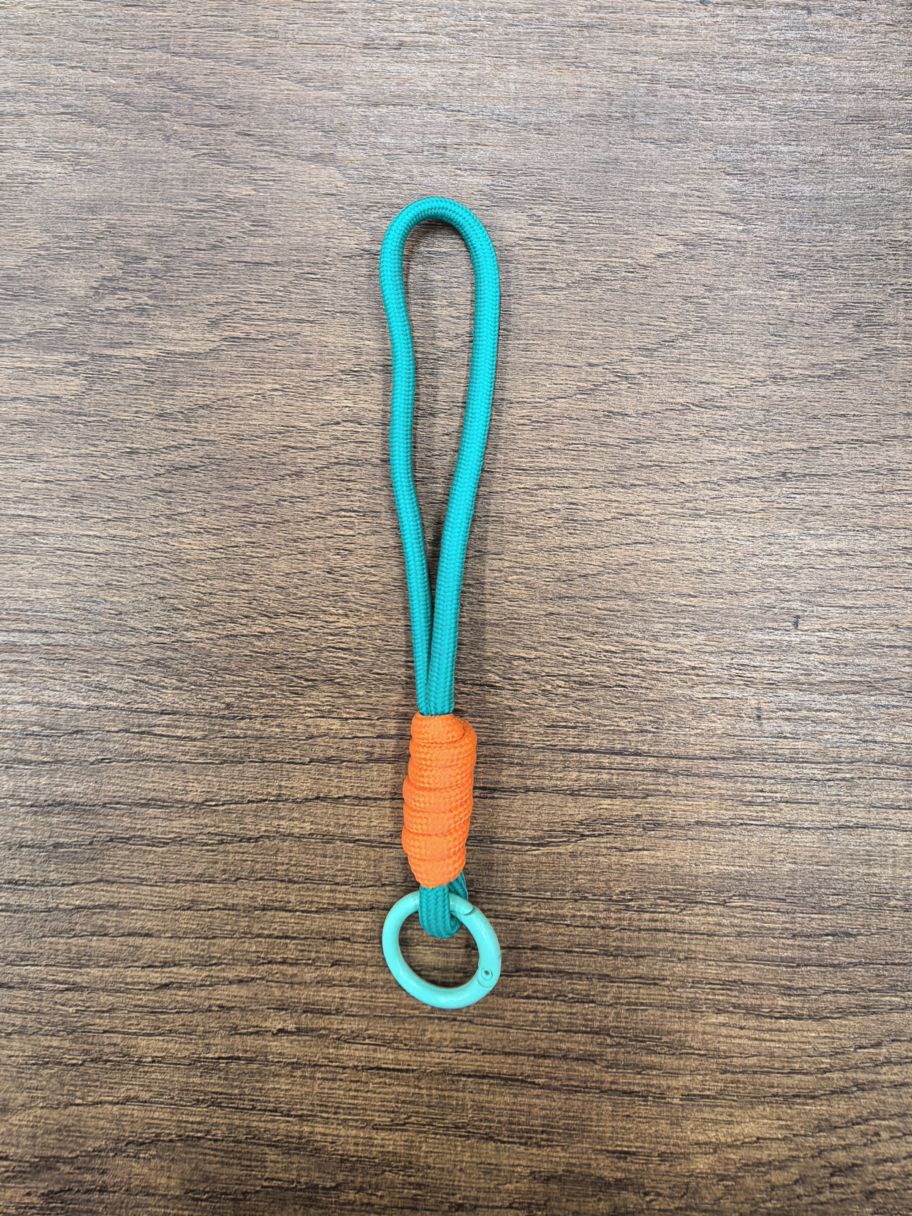 5mm short anti-loss phone lanyard, hand-woven versatile dopamine water cup lanyard, keychain accessory Specification image