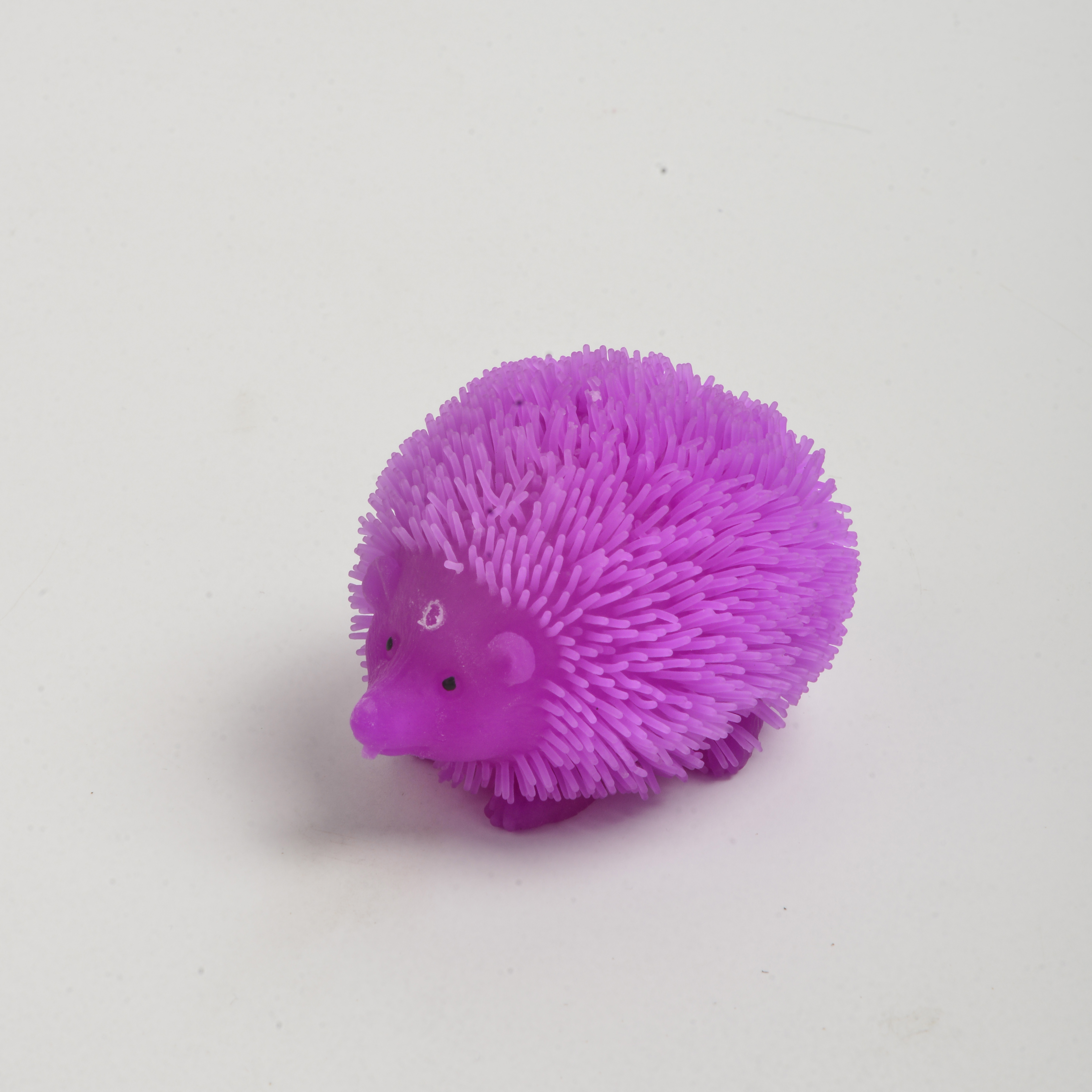 Factory Direct Sale Flashing Furry Ball TPR Plastic Toy Flashing Hedgehog Night Market Stall Wholesale Supply full figure