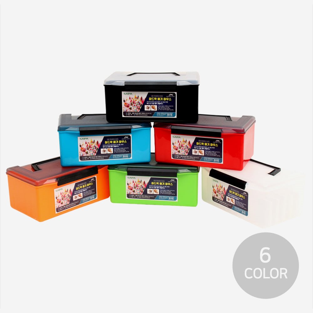 SAPA hard-shell bait boxes are available in optional squid, octopus and cuttlefish bait storage boxes