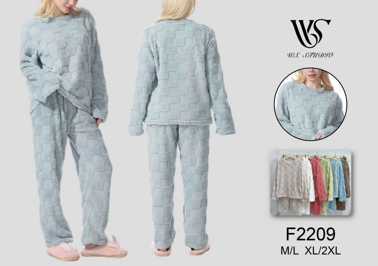 睡衣套装颜色齐全