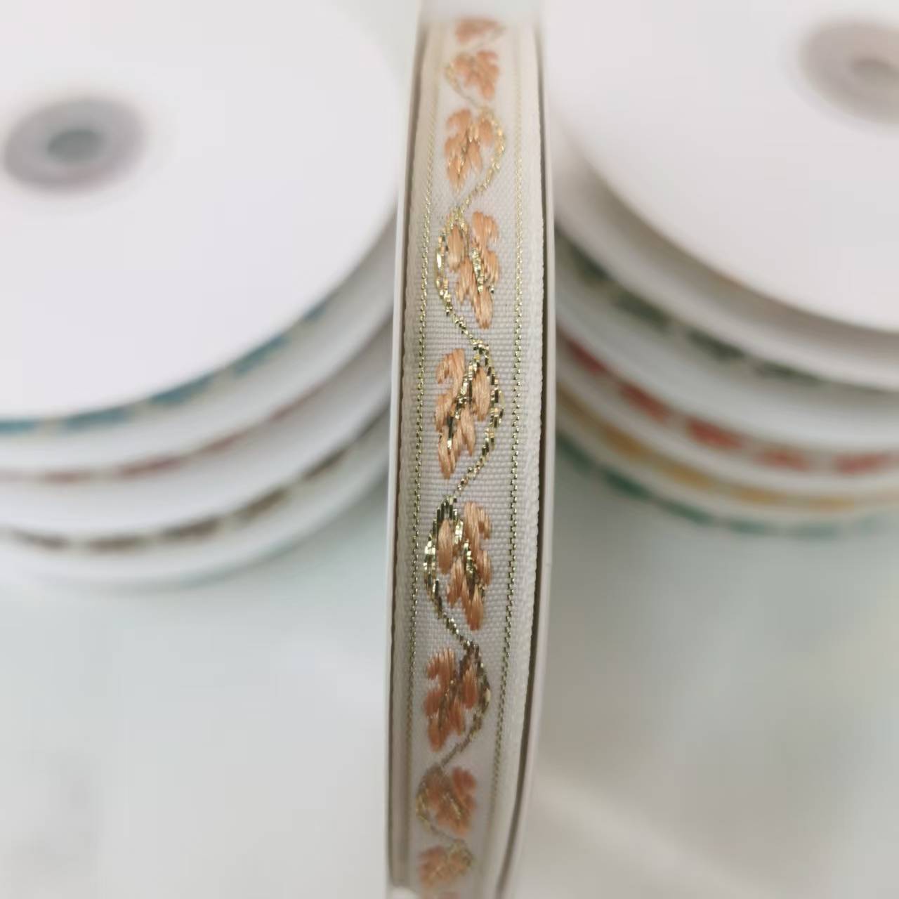 1 cm gold thread leaf webbing, clothing, shoes, hats, accessories, DIY bow Application Scenario
