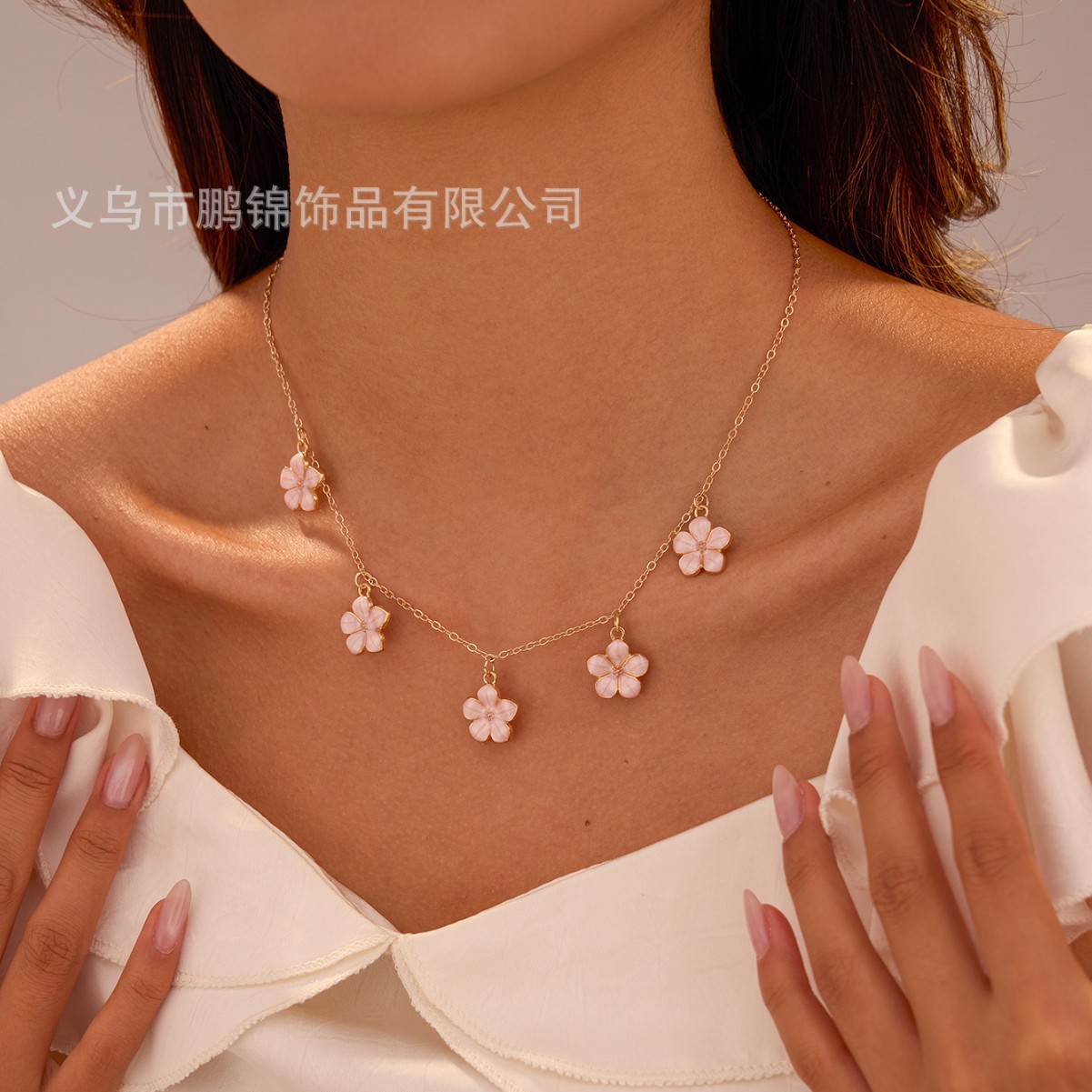 欧美跨境饰品 花朵吊坠项链女时尚小众轻奢高级感首饰配饰女项饰