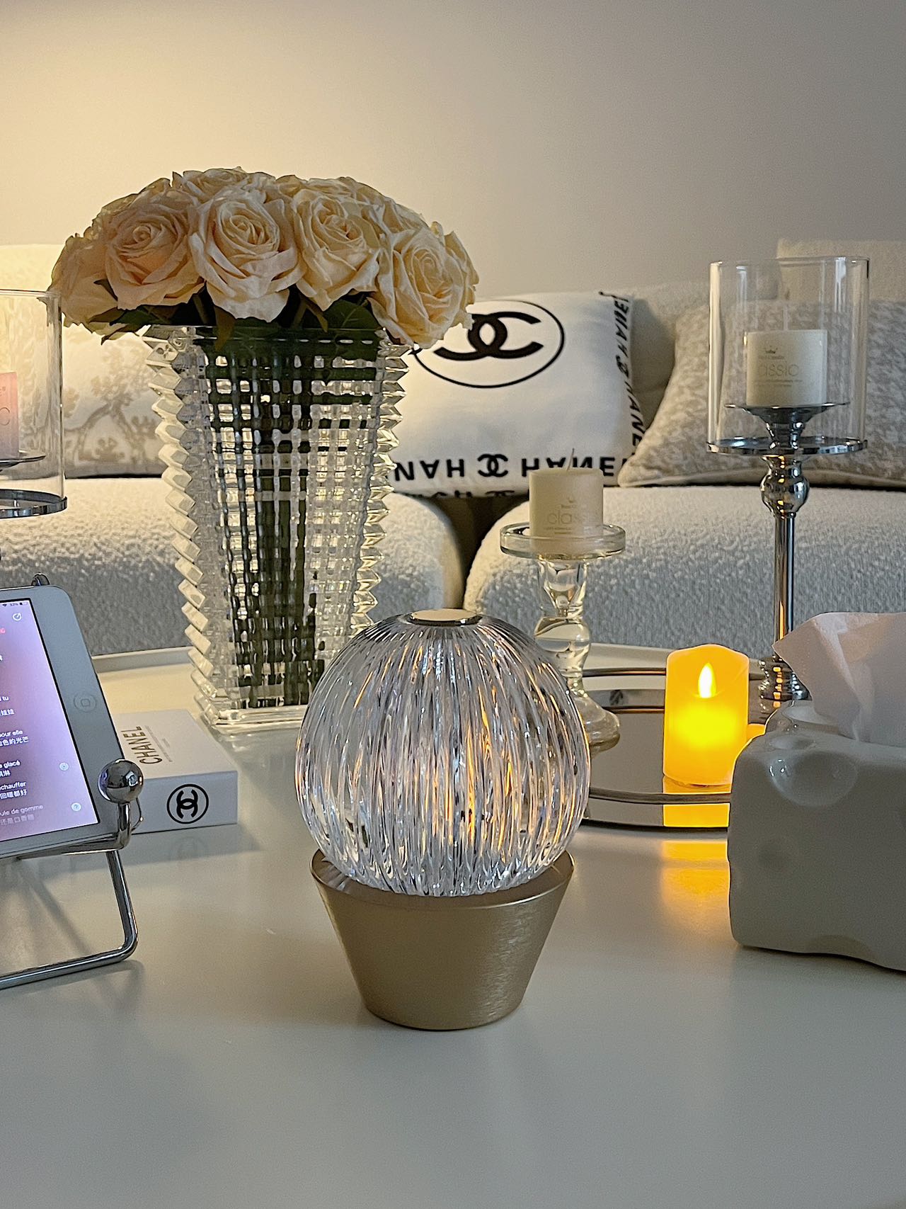 Creative desk lamps, home acrylic ambient lights, night lights, decorative lights, ornaments, acrylic creative desk lamps Application Scenario