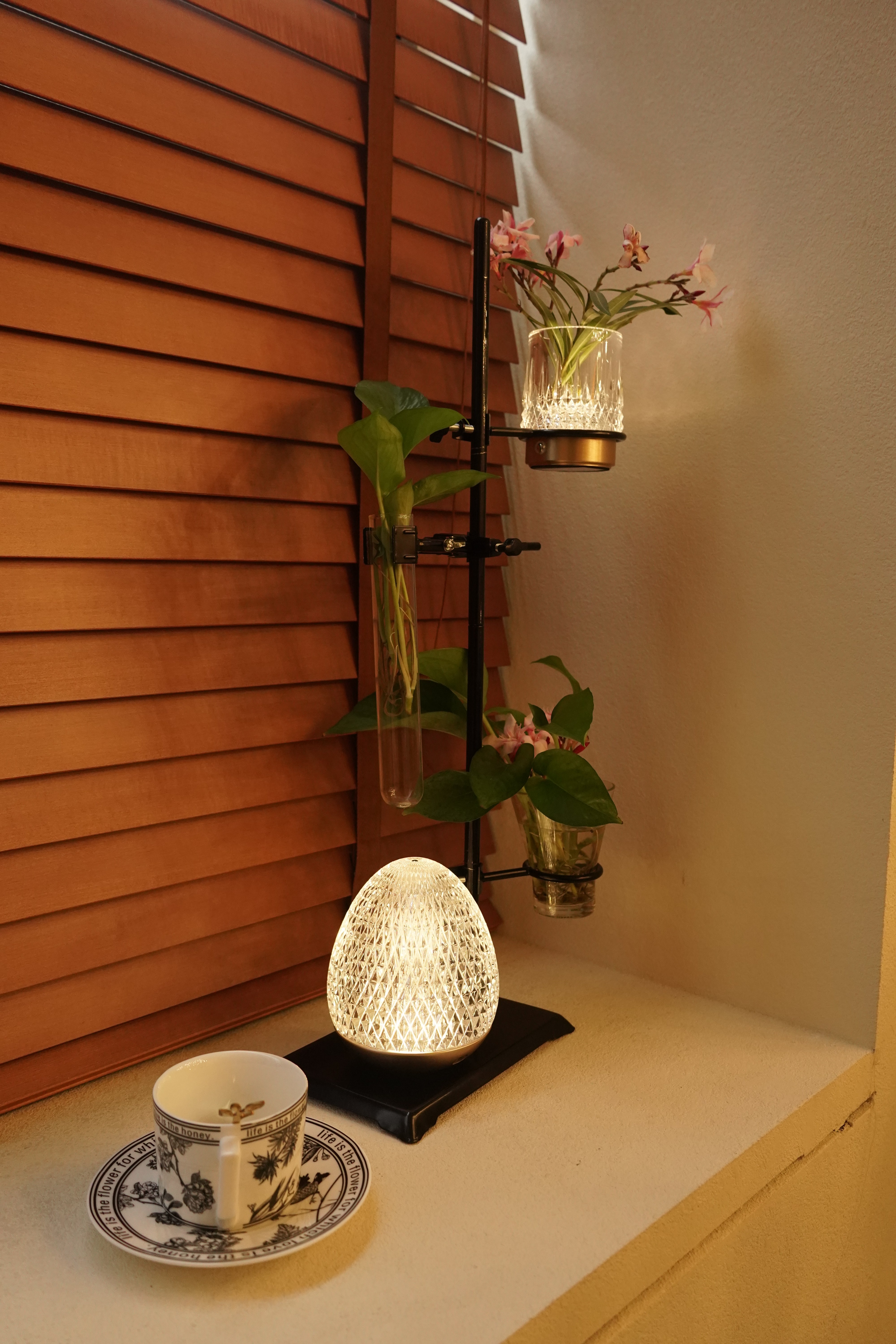 Stainless steel stand, ambient light stand, adjustable Angle stand, desktop decoration stand details Picture