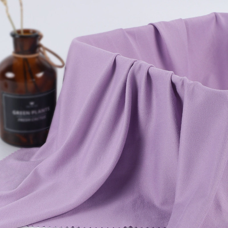 Customized 180g milk silk pull frame knitted fabric T-shirt, yoga wear sportswear fabric polyester ammonia four-sided elastic fabric Application Scenario