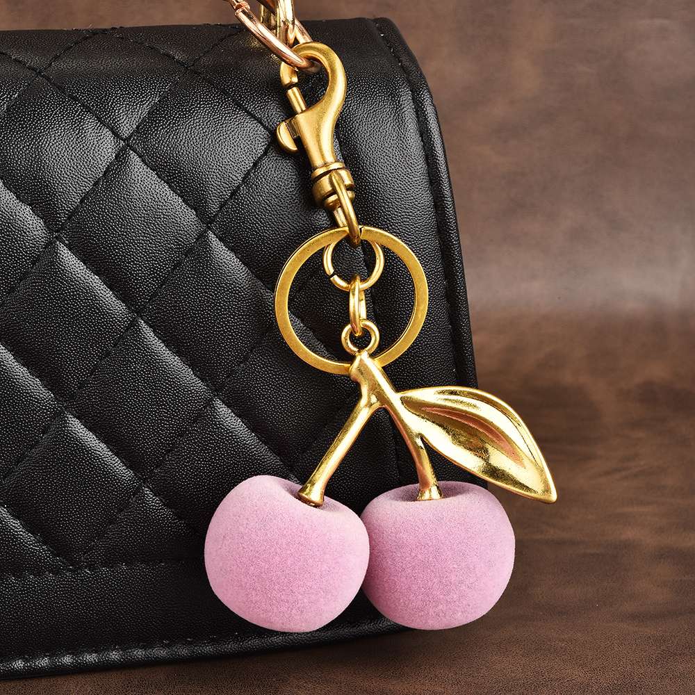 厂家直销跨境水果钥匙扣植绒樱桃包包挂件女时尚气质汽车钥匙扣批发