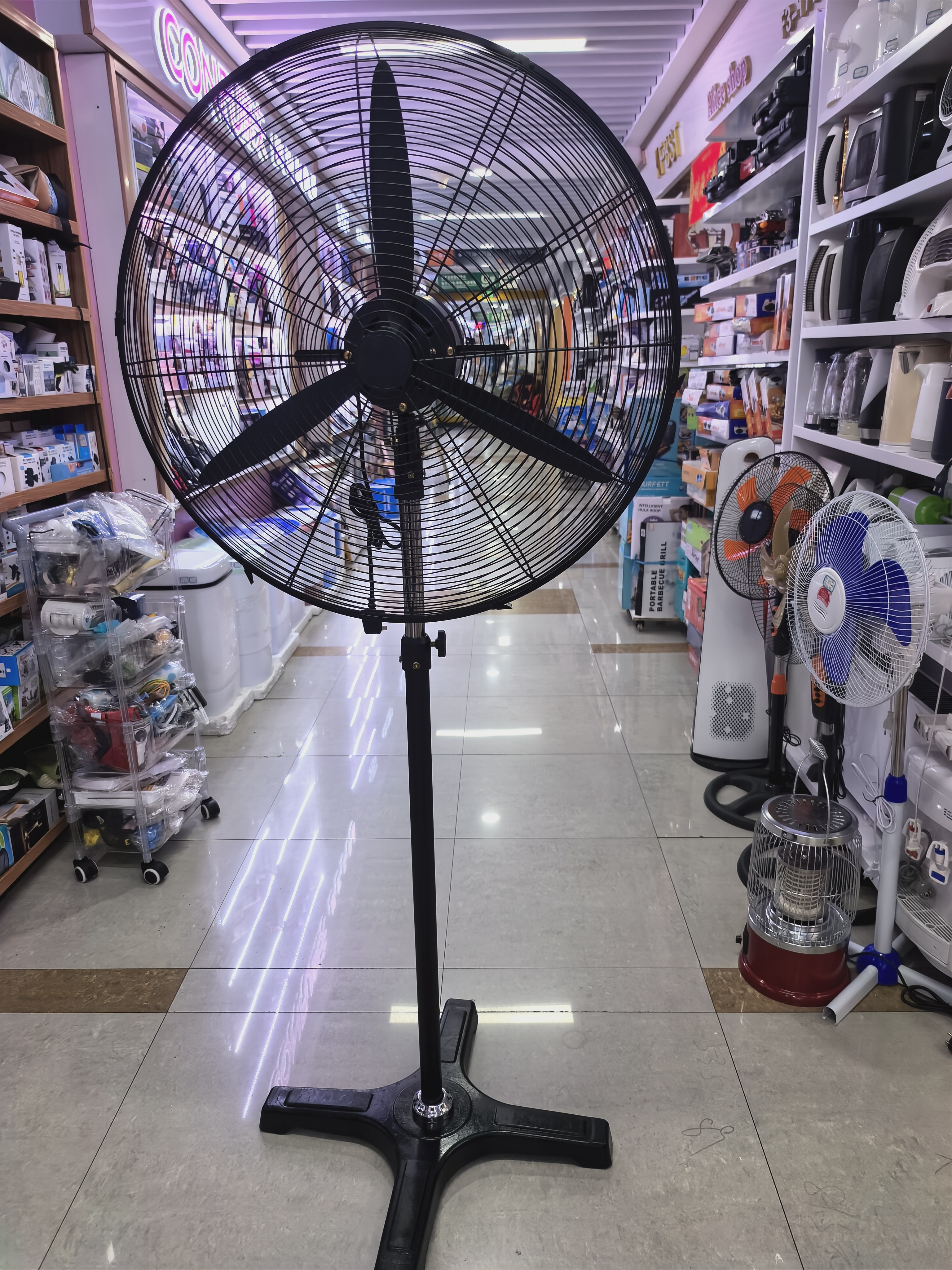 十字架底盘，铜电机铝叶带升降功能电风扇风力大，风量强电风扇