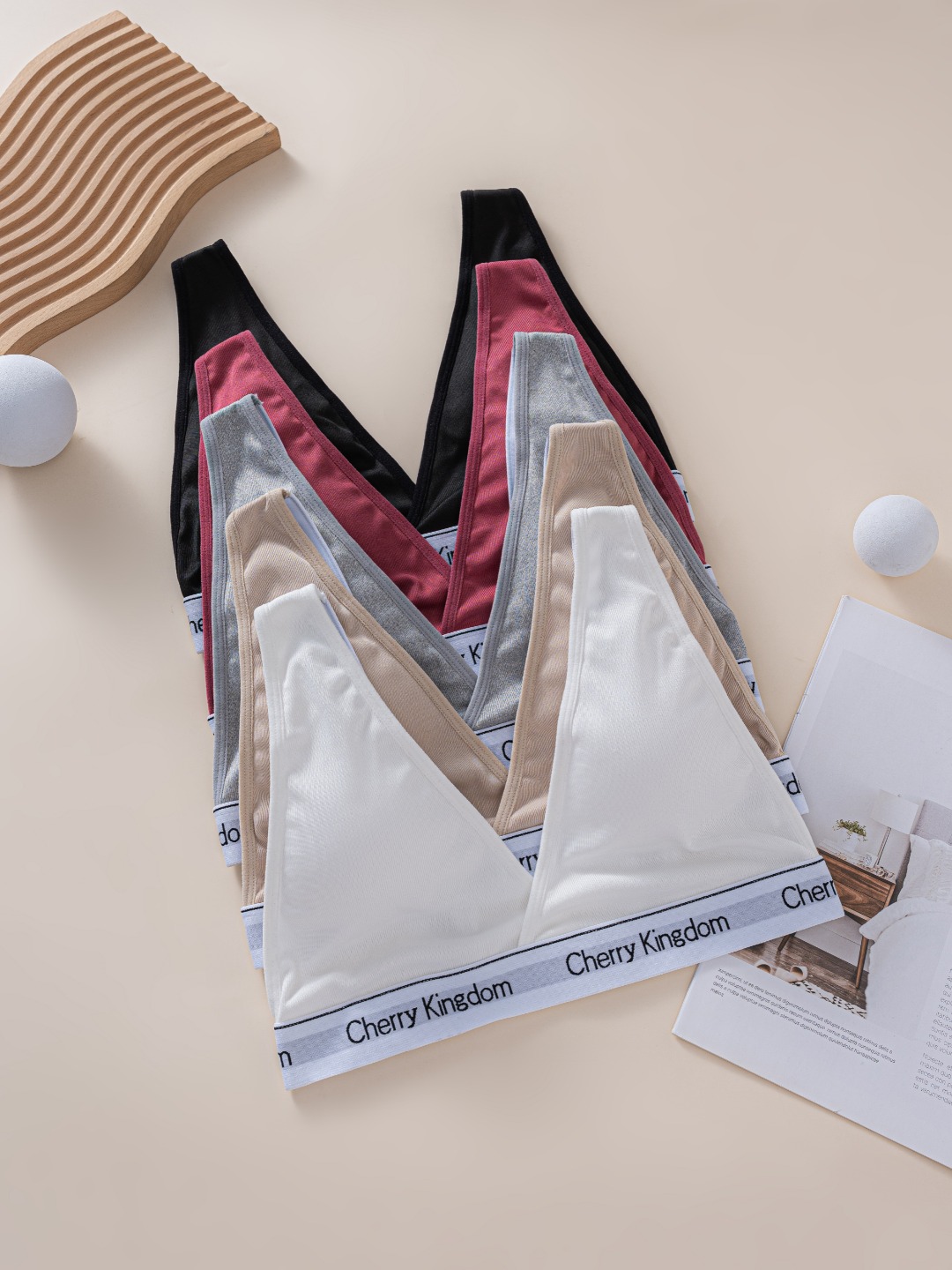 Wide-shoulder strap lifting vest backrest set. Plus-size bra Item Picture