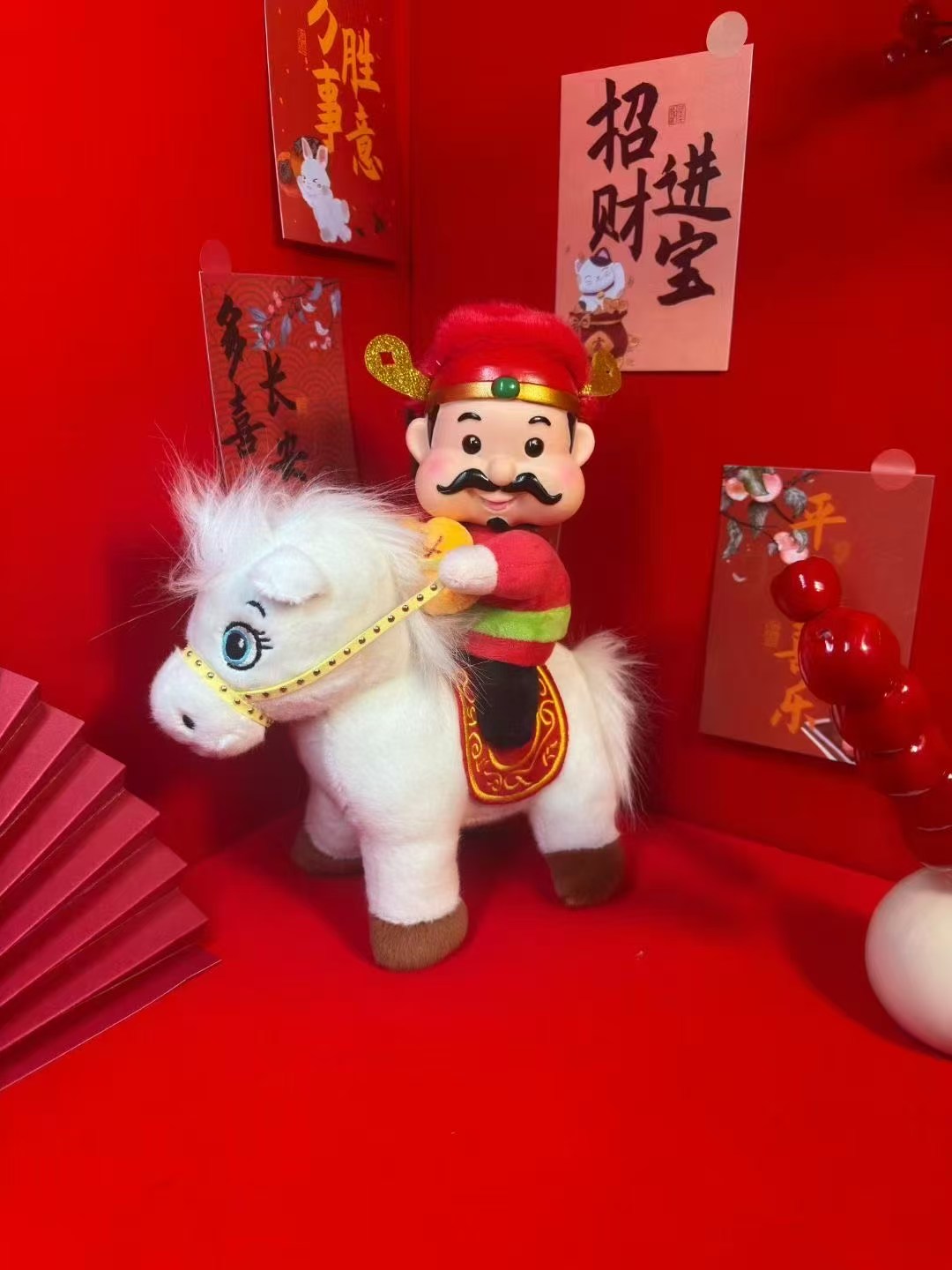 2026 Year of the Horse zodiac plush figurine: May everything go smoothly and you'll be rich soon. The Horse zodiac series plush figurine is 27 cm long details Picture