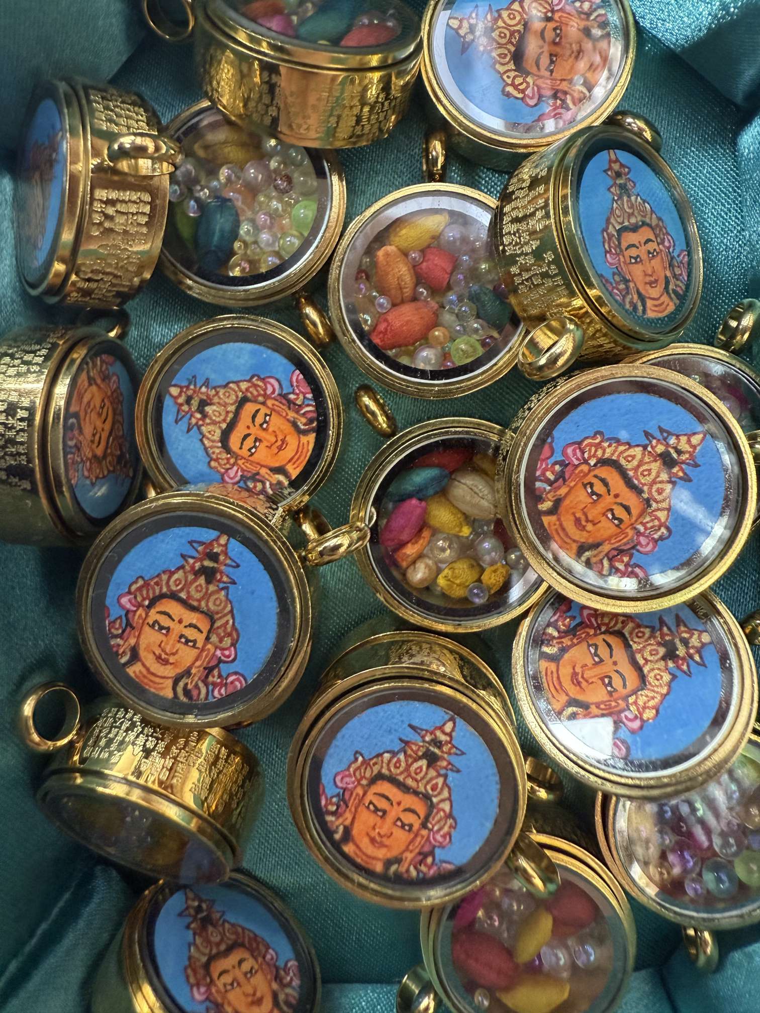 纯手绘 文殊唐卡产品图