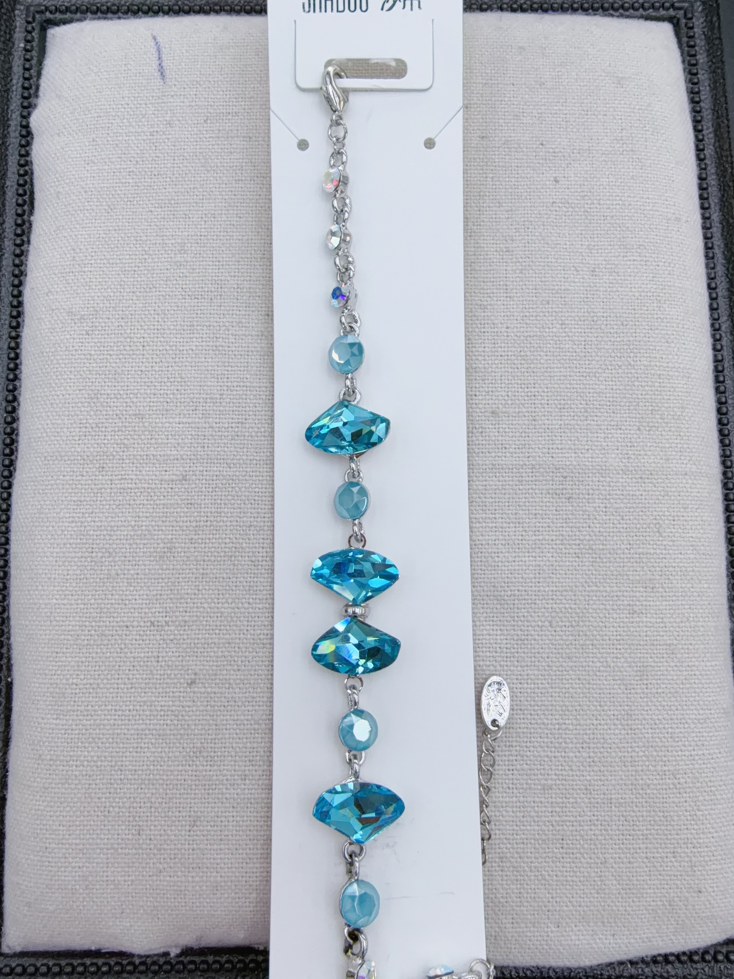 手链/水晶手串/锆石手链/饰品/时尚珠宝产品图