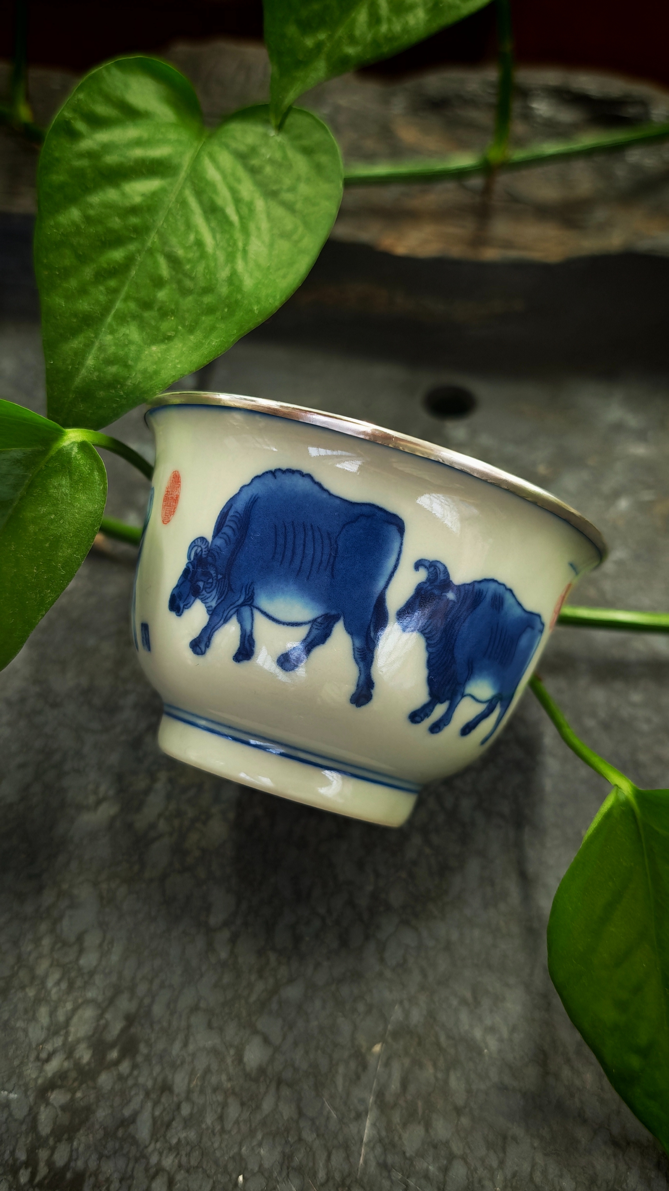 足银999复古青花五牛图压手茶杯精品送礼