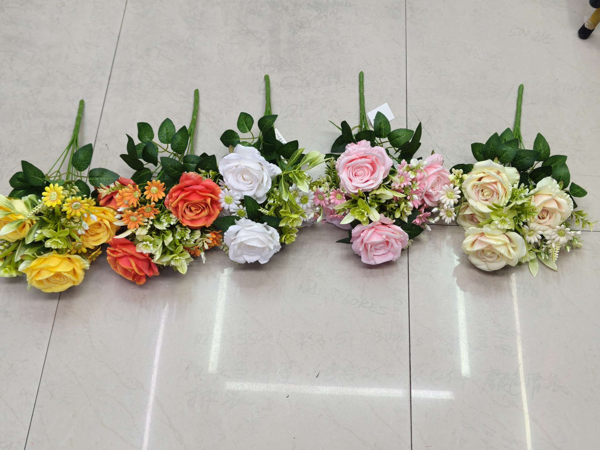 Simulated handicrafts, gift bouquets, home decoration techniques, simulated flower arrangements, Yiwu factory store, simulated flowers Application Scenario