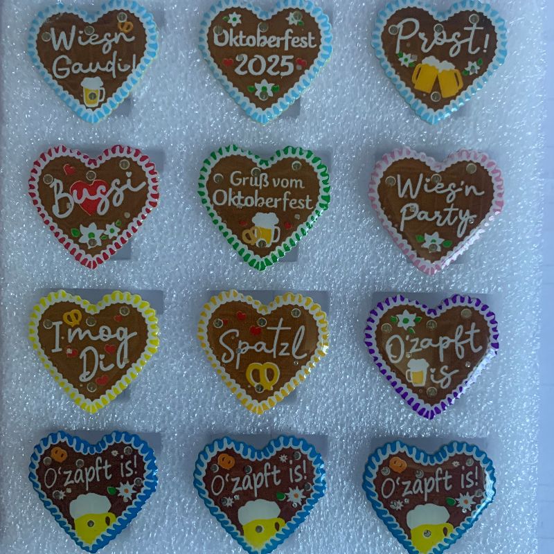 啤酒节日定制胸针。外贸专供