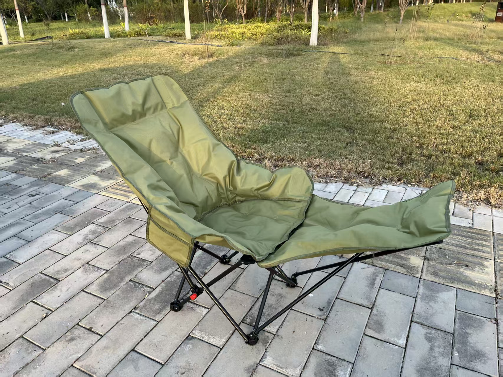 腿托款加棉三档调节月亮椅加厚可调节可躺可坐休闲椅露营椅户外折叠椅