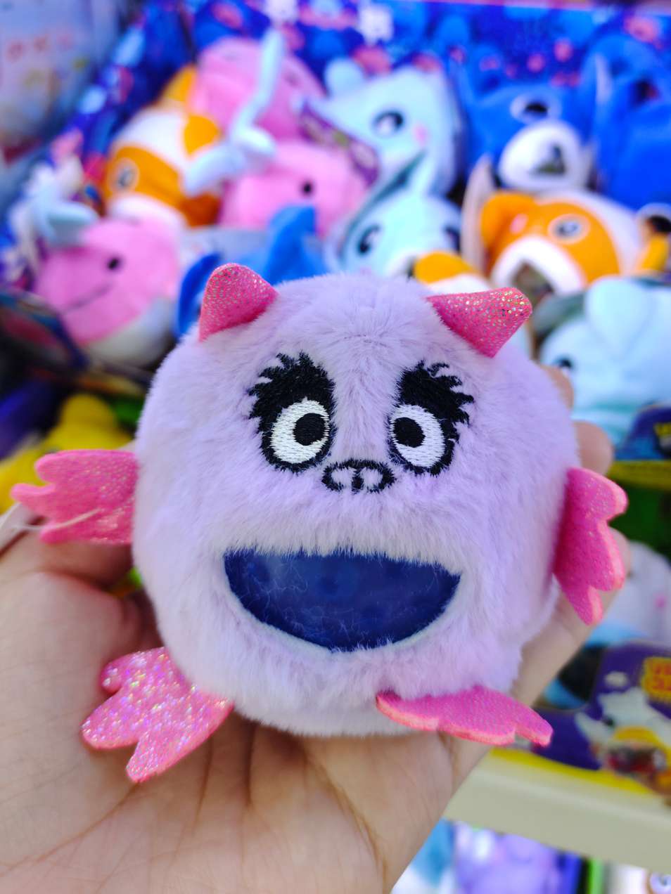 Cute plush stress-relieving pinching ball plush toy, monster series bead-spitting toy, stress-relieving toy, creative and trendy toy display box packaging detail image 5