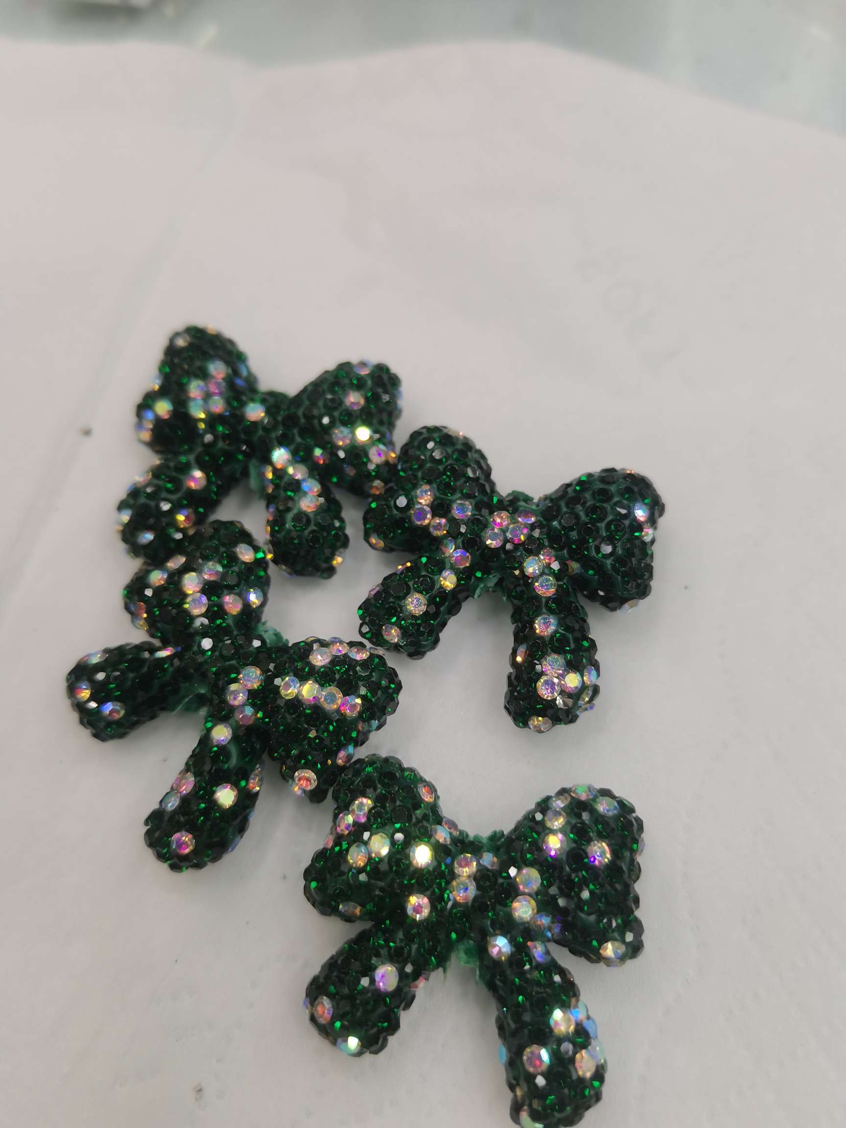 Dark green small bow tie ribbon three-dimensional soft clay accessory details Picture