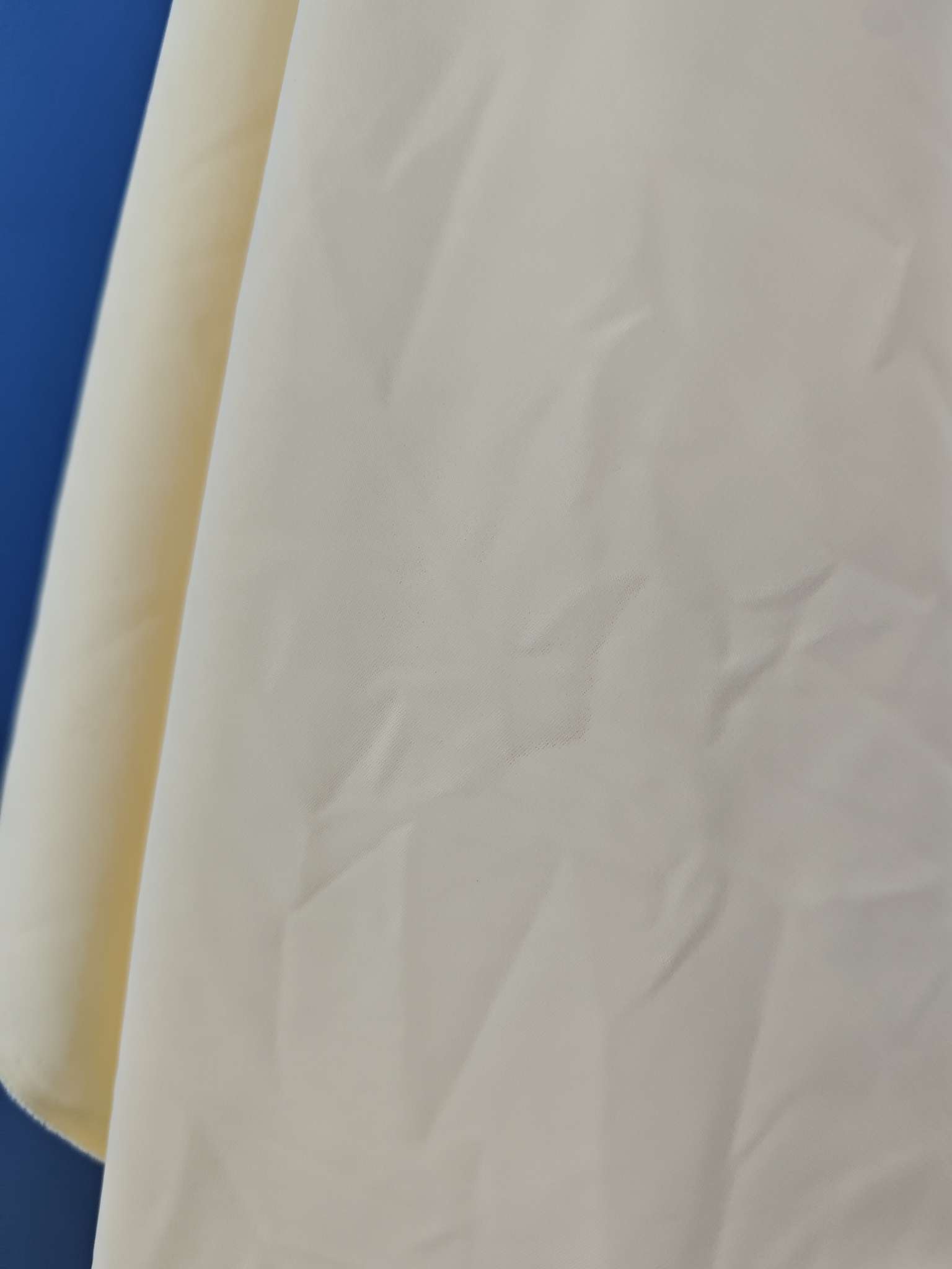 Huada peach skin velvet fabric roll, Chunyafang Textile leather, chemical fiber polyester fabric, multi-purpose decorative clothing accessories