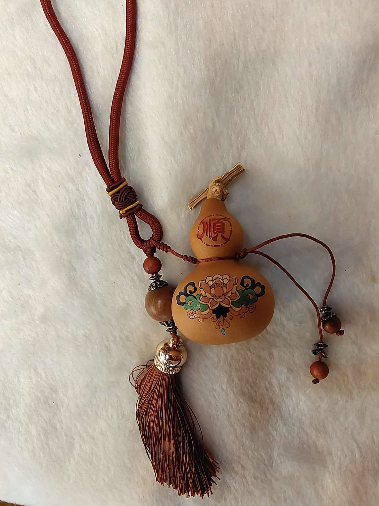 Fengming craftsmanship, natural gourd, inlaid with copper heads, hand-painted, can hold things, be used as a car hanger or a bag hanger, it is a multi-functional pendant detail image 2