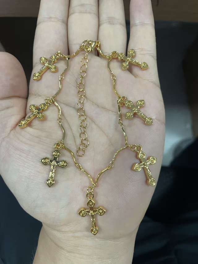 Imported jewelry, heart-shaped pendants, bracelets, gifts, selected jewelry detail image 3