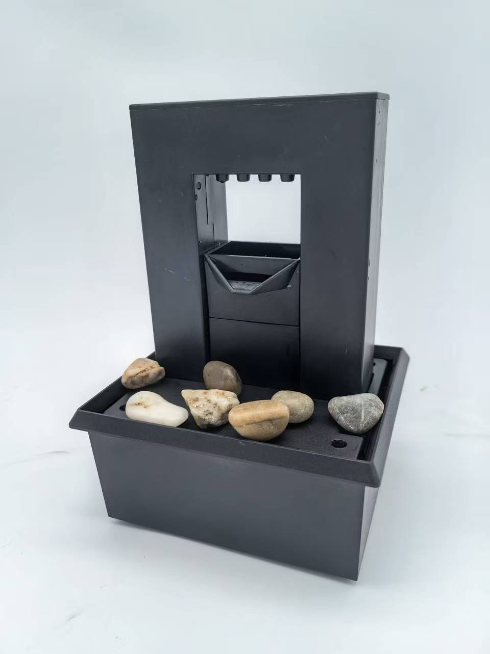 Handicrafts, gifts, creative decorative items, home, living room and office furnishings, selected works of art and craft