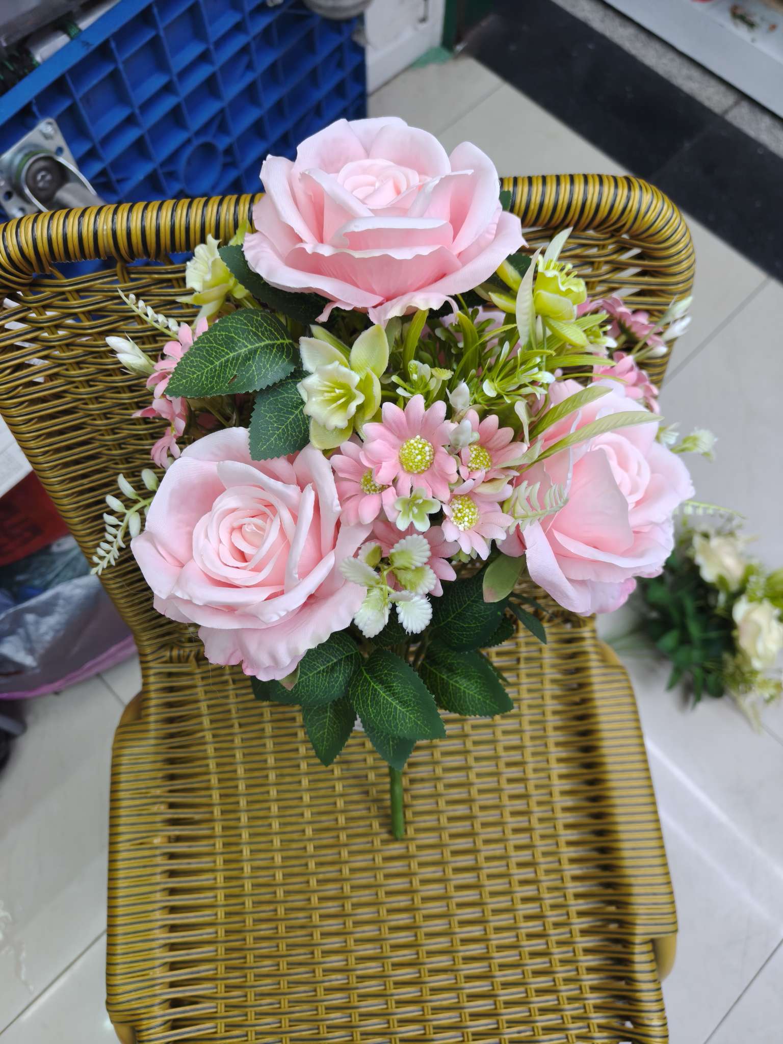 Simulated handicrafts, gift bouquets, home decoration techniques, simulated flower arrangements, Yiwu factory store, simulated flowers