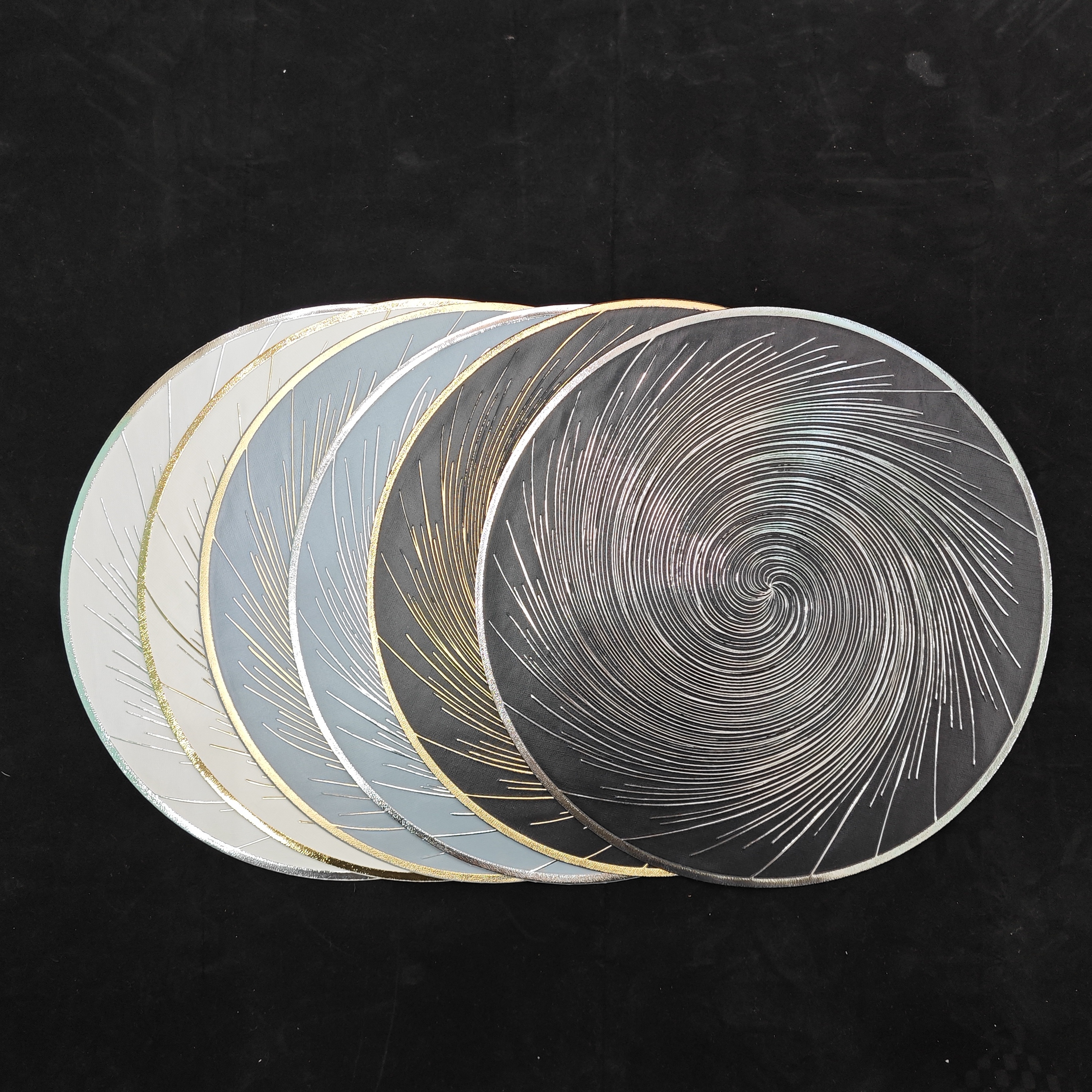 华渤餐垫加底烫金镂空圆形餐垫2