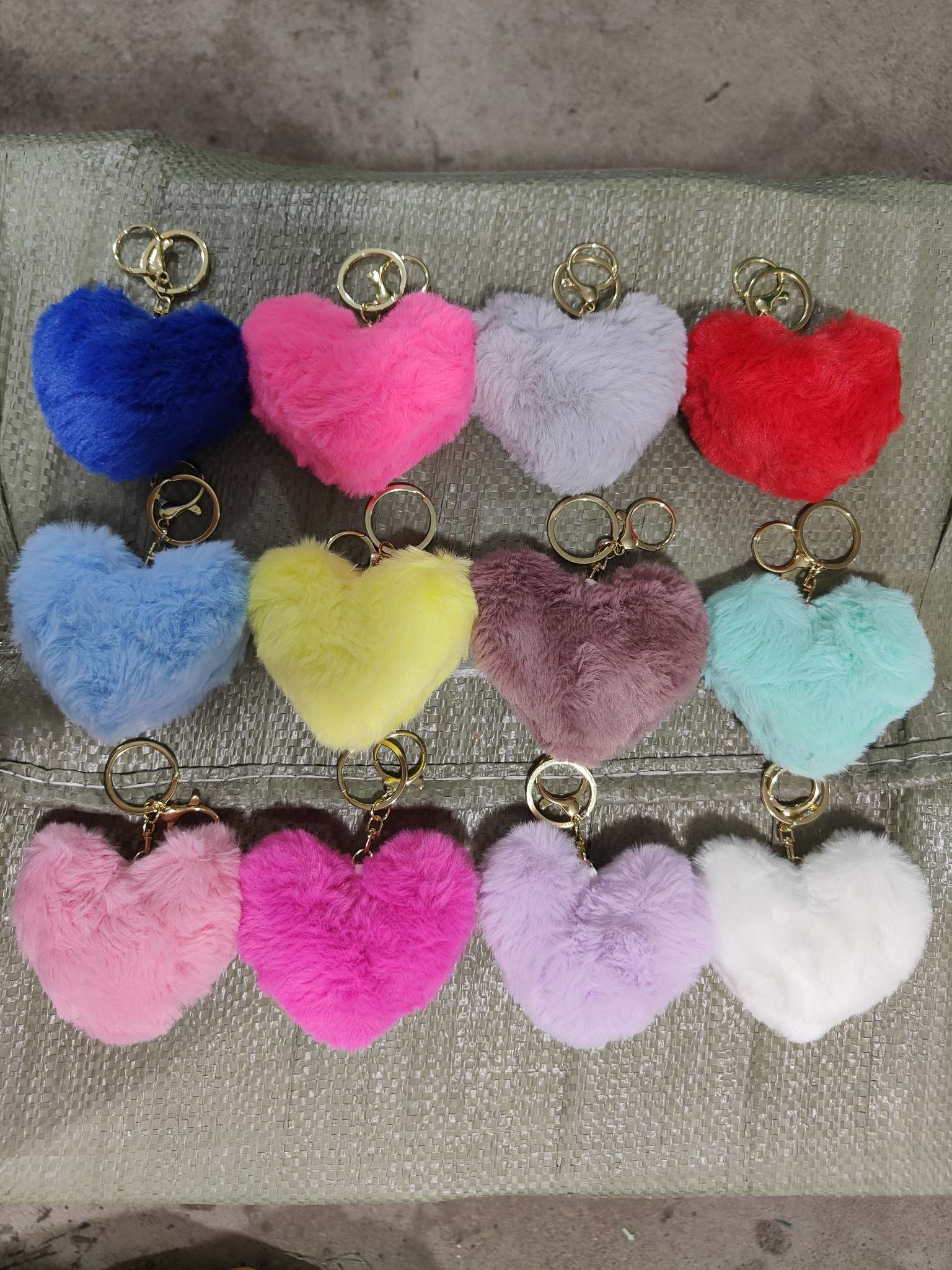 金色钥匙扣龙虾扣毛绒爱心包挂