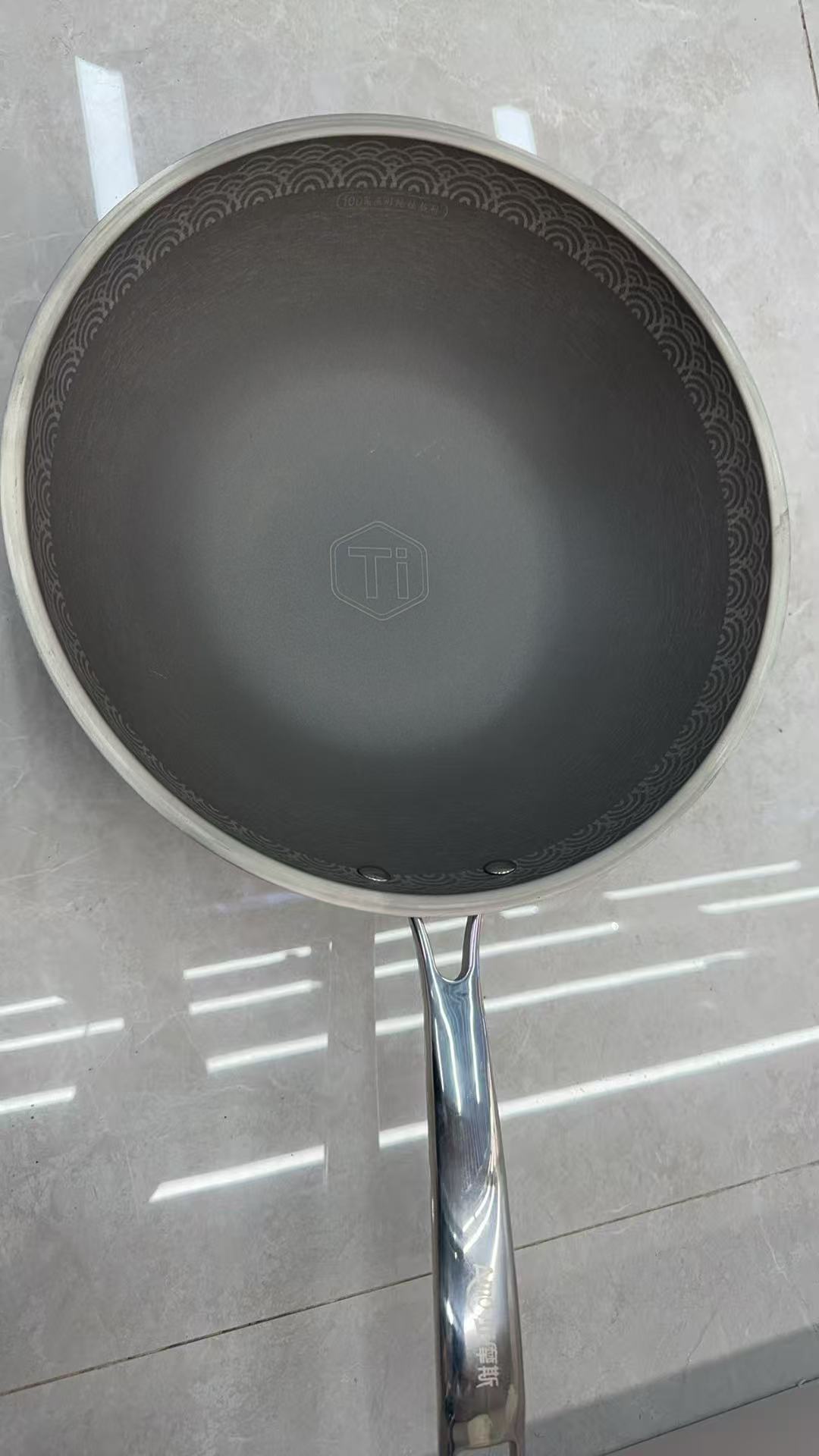 纯钛炒锅2产品图