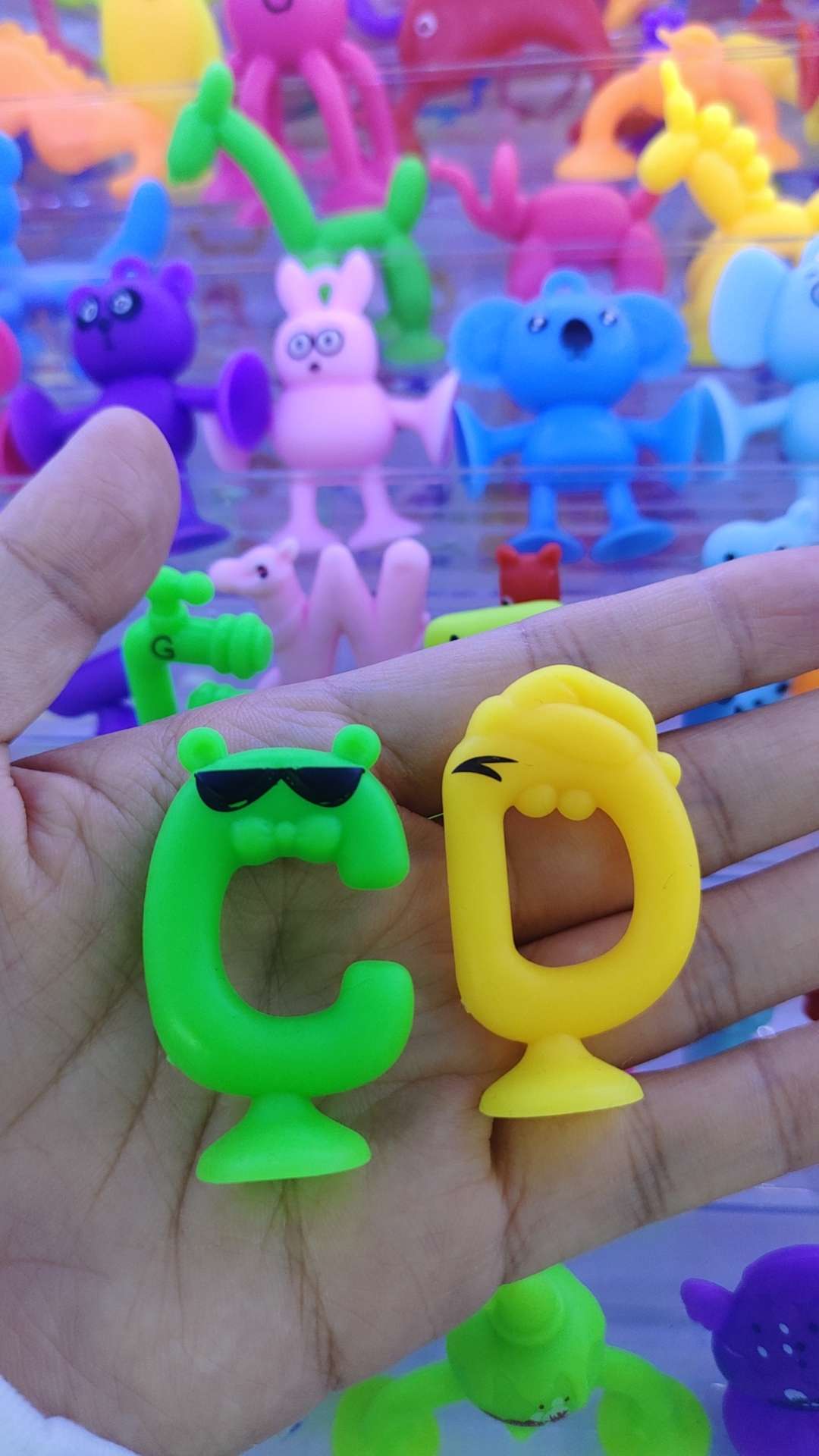 Suction Fun soft rubber building block suction cup toys, bath toys, DIY educational building block toys, freely combinable and matched, 227 types of letter series, safe and non-toxic material, can be made into gacha blind boxes, 26 English letters detail image 2