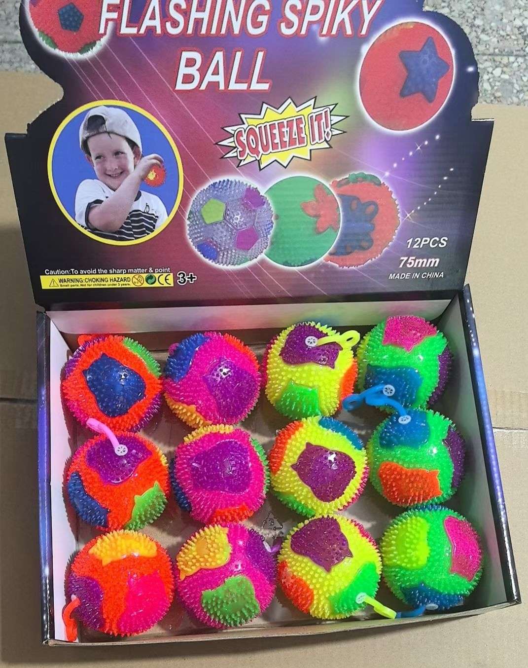 进口充气足球创意潮流玩具儿童娱乐休闲运动充气玩具适合户外室内使用创意潮流玩具详情图2