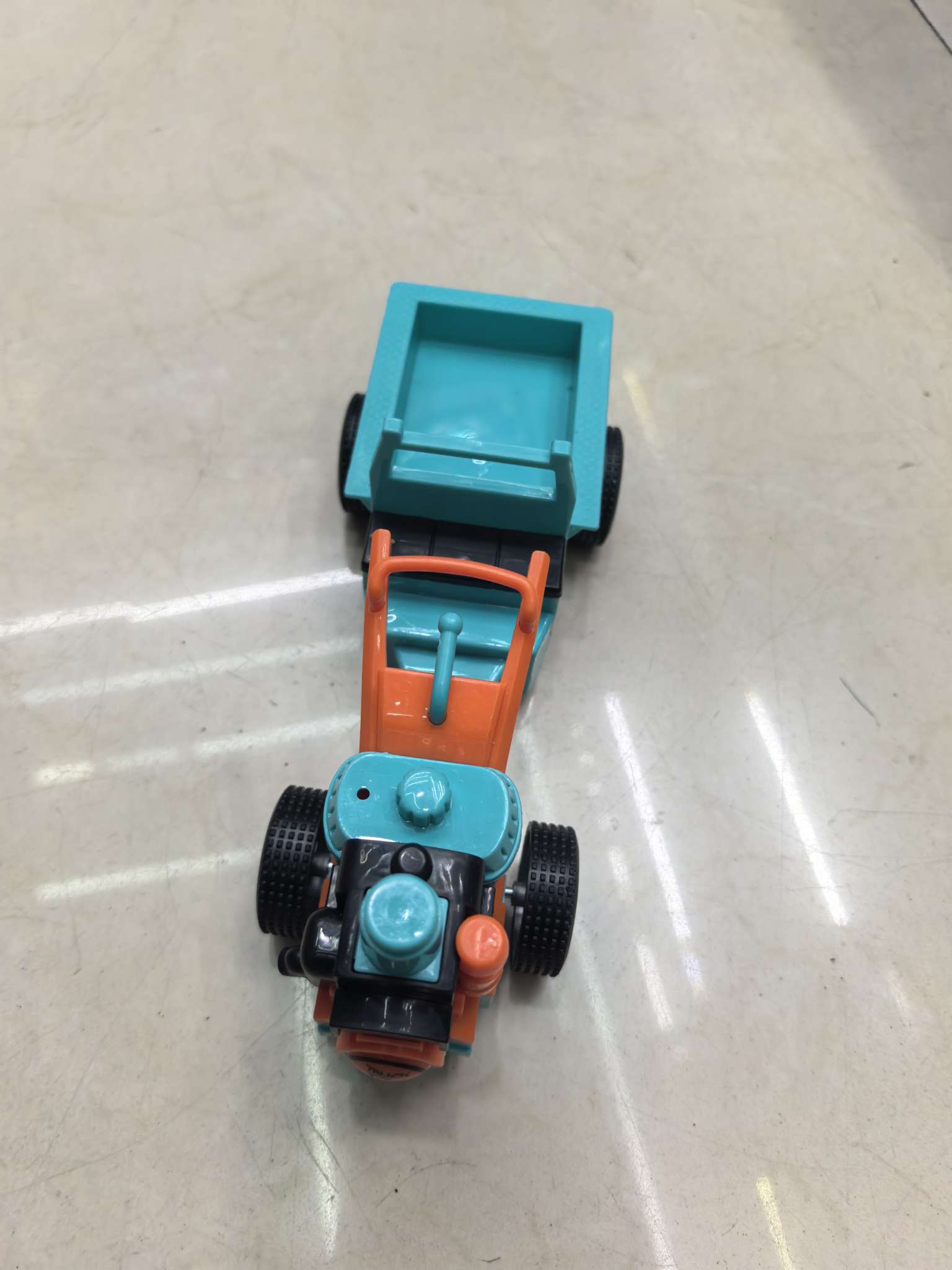 Pressure cartoon farmer car, cool appearance. Ultra-fast driving details Picture