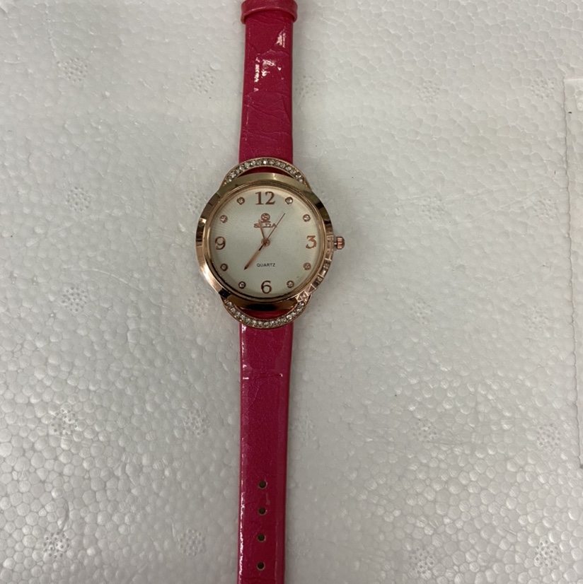 手表金属带女表时尚经典女表石英表时尚热销