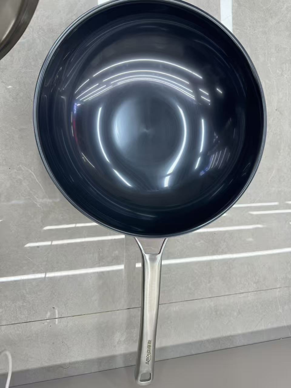 纯钛炒锅产品图