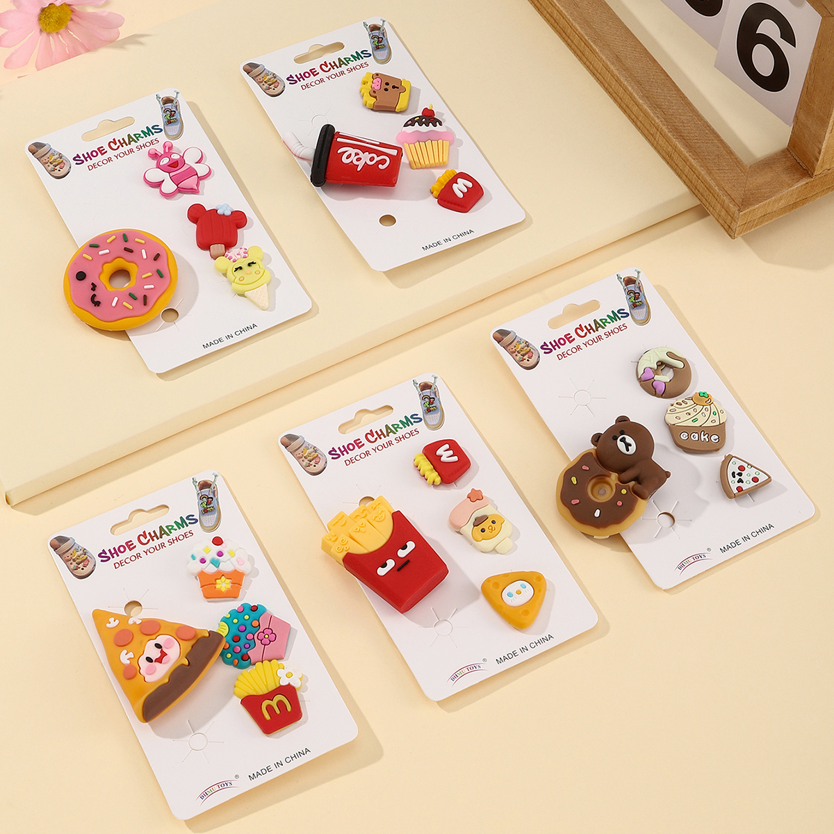 鞋花/洞洞鞋装饰/运动鞋配件/乐福鞋配件扣/运动鞋配饰细节图