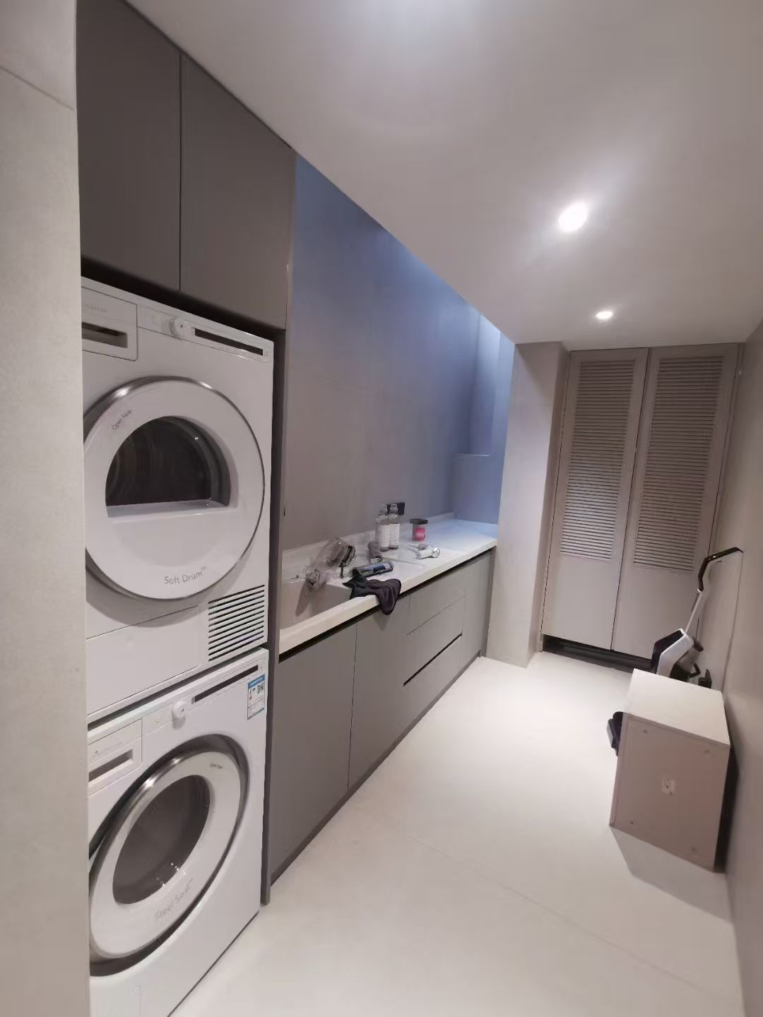 伊沙贝拉全铝家居/铝创洗衣房组合柜全屋定制