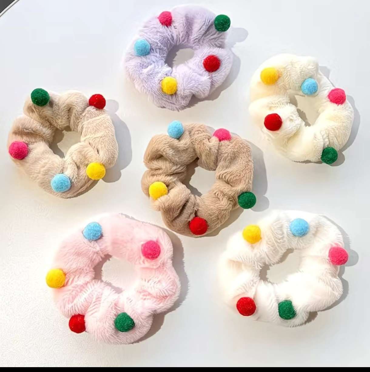 儿童冬季毛绒发圈不伤发可爱彩色毛球发圈大肠皮筋幼儿园学生女孩 花都饰品