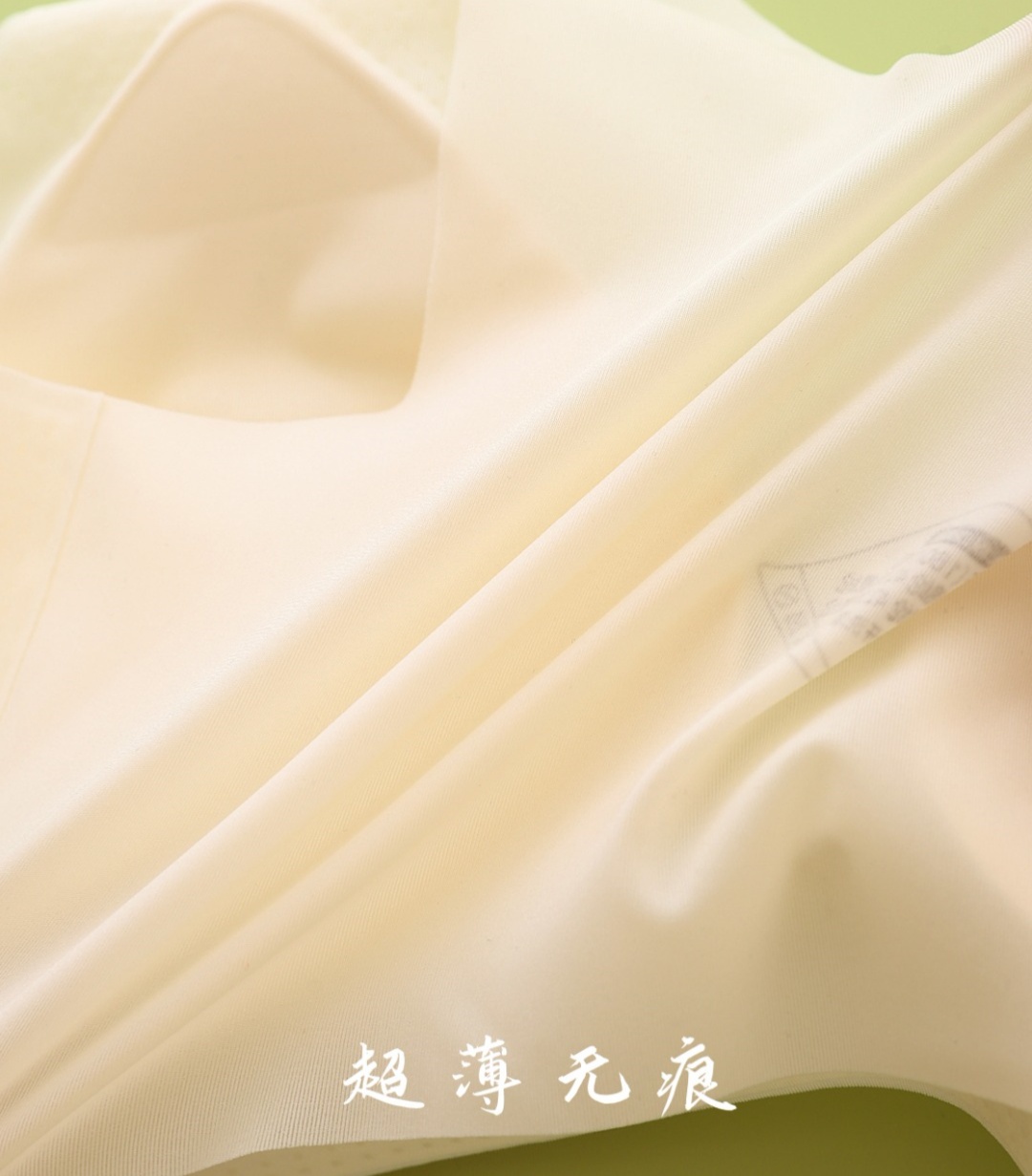 Girls' underwear, semi-fixed cups for primary and junior high school students, and girls' sports vests for the first and second stages Application Scenario