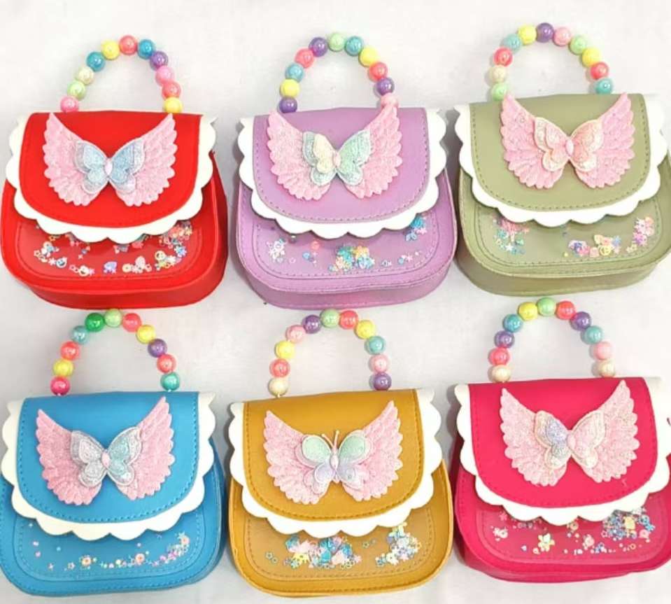 韩系收纳箱包皮具钱包零钱包耳机包三丽鸥马口铁零钱袋多功能便携小巧儿童小背包