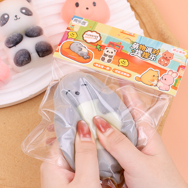 玩具/飞鸟伴飞/创意潮流玩具/实验室教具/AI机器人白底实物图