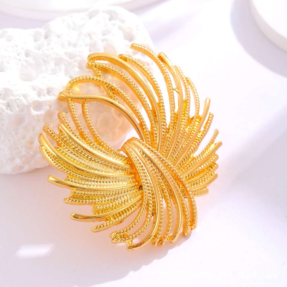 中古设计感毛衣西装胸针高级感镶钻百搭胸花精美服装配饰别针批发 细节图