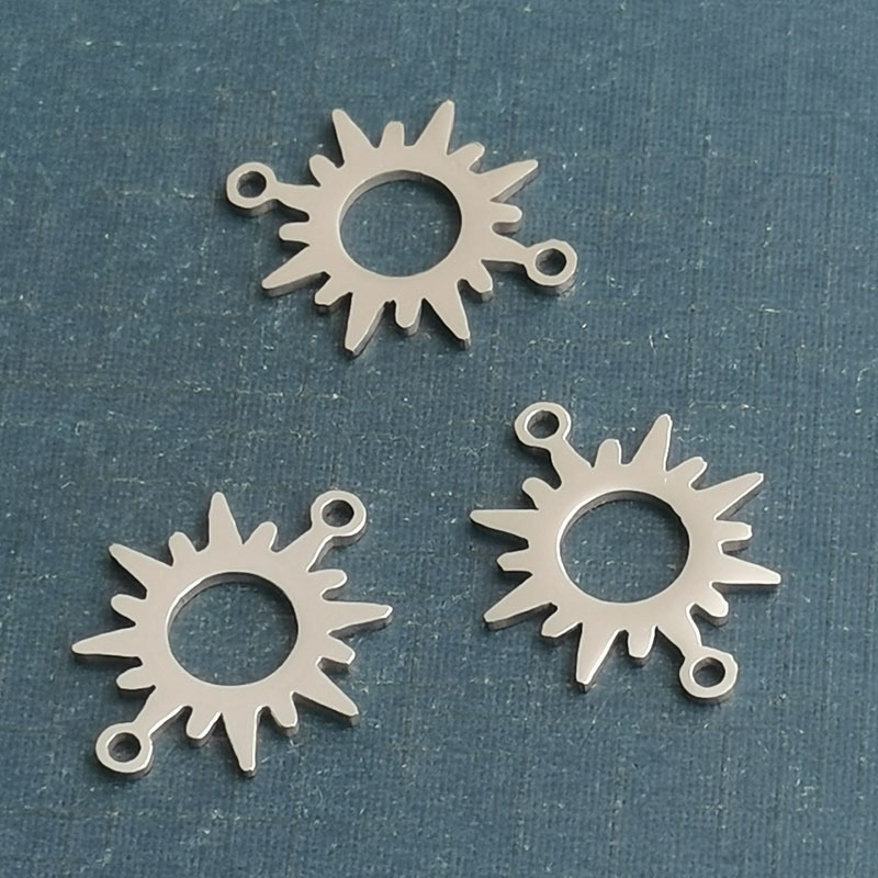 Stainless steel titanium steel bracelet accessories, connectors, ornaments, spider web cross sneakers, Yiwu pendants detail image 6